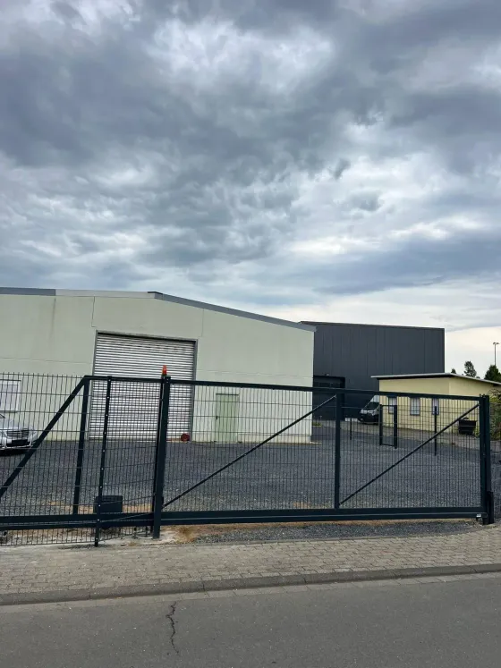 Industriezaun in Nürnberg - fachgerechte Ausführung vor Ort